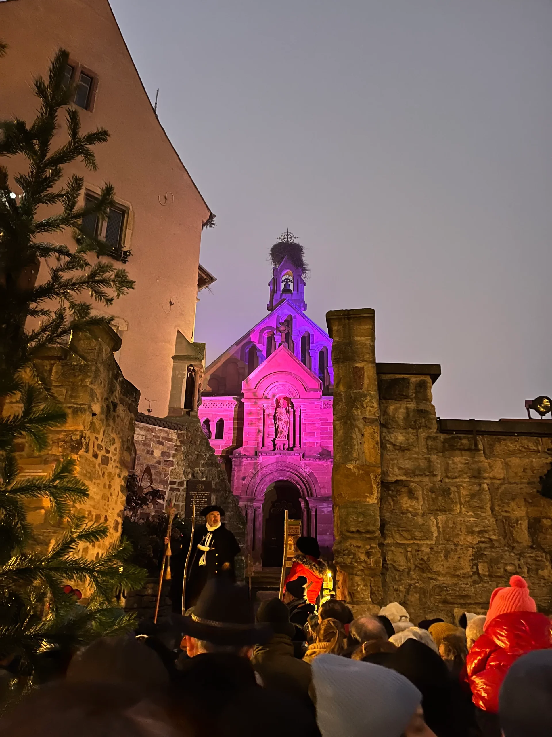 Vigilante nocturno Eguisheim