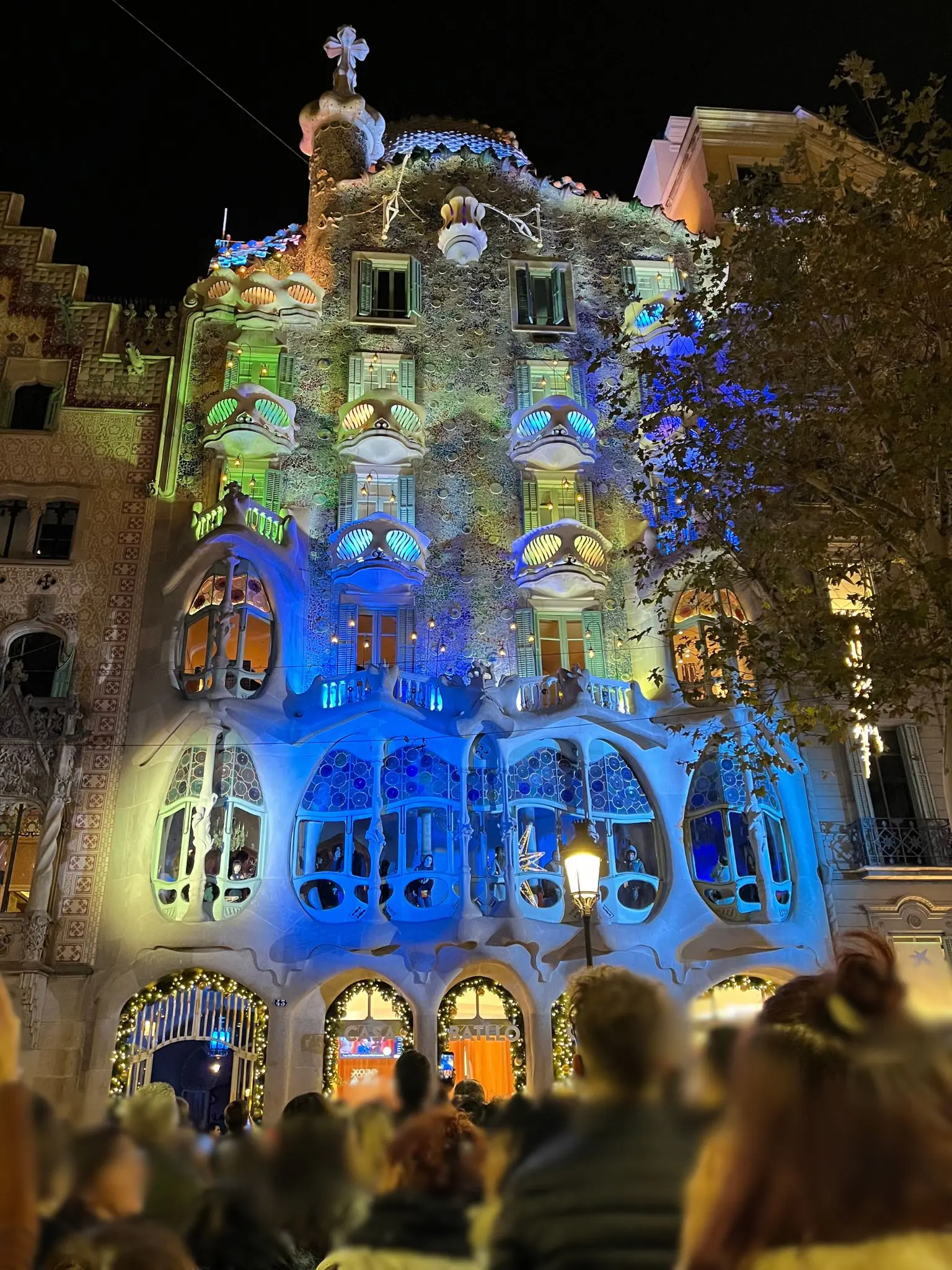 casa-batllo-navidad-barcelona-luces