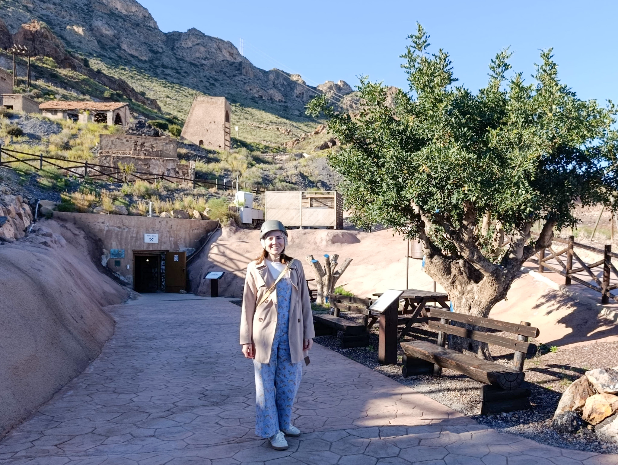 Entrada a la mina donde se encuentra la Geoda de Pulpí en Almería